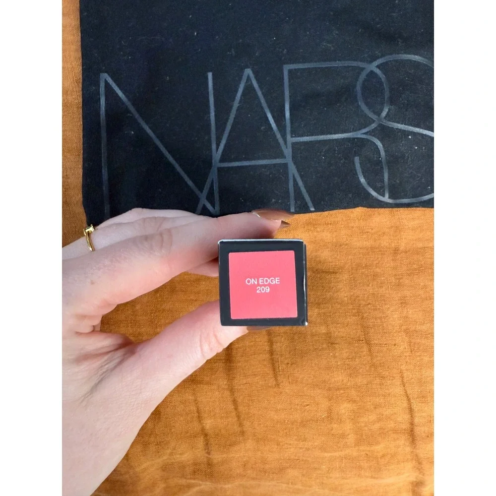 Nars Lipstick- On‎ Edge